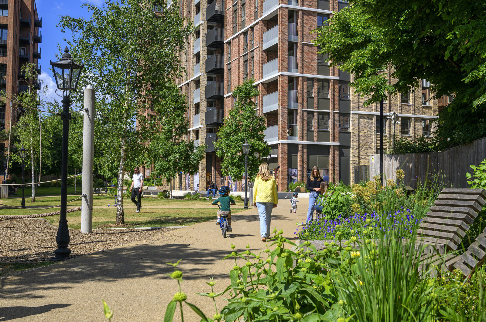 Alexandra Gate